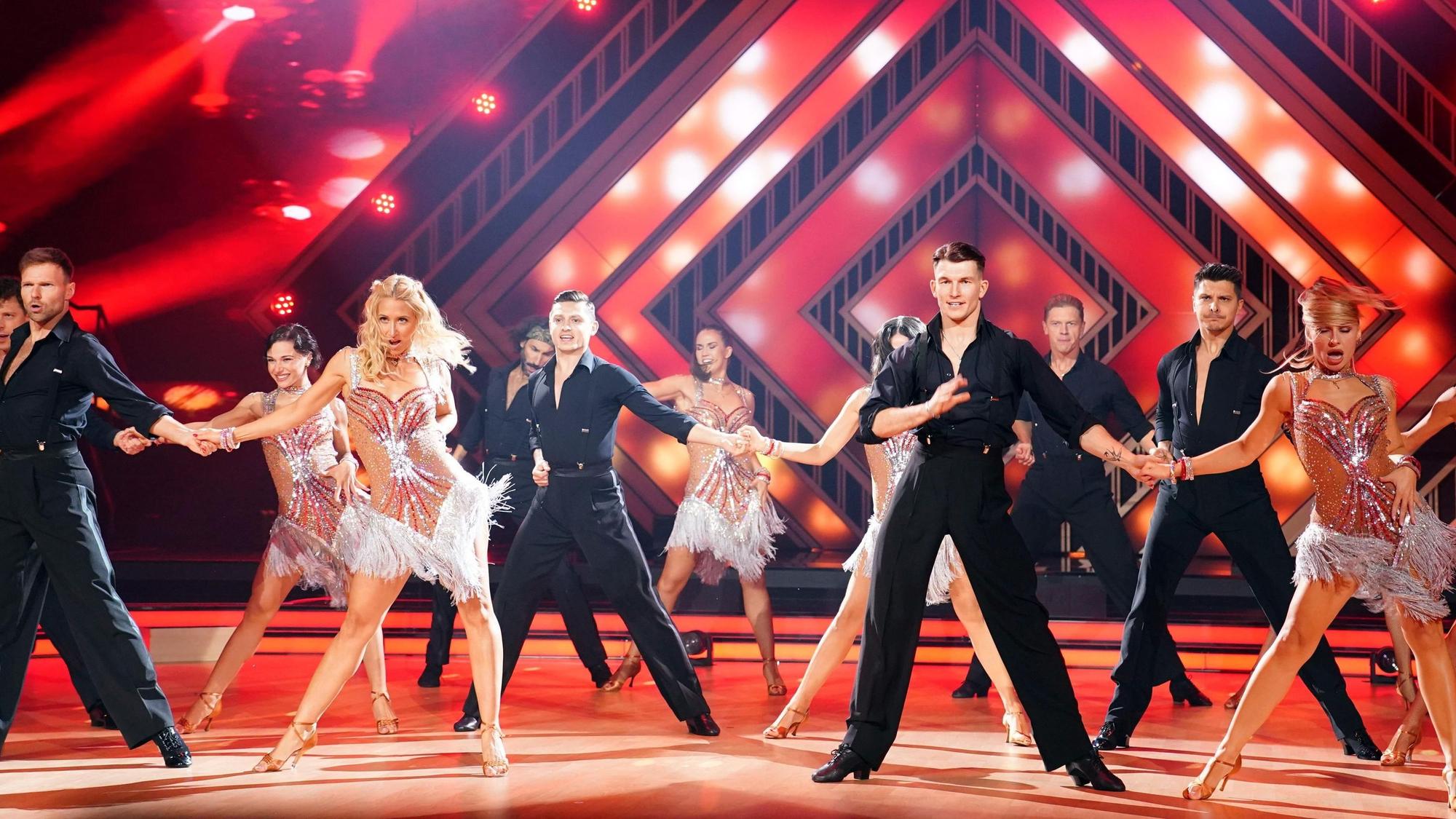 Nicht nur im TV, sondern auch auf einer Live-Tour können Fans „Let's Dance“ erleben.