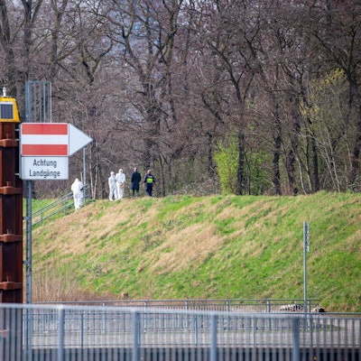 Hier war die Leiche des 15-Jährigen im Mülheimer Hafen gefunden worden.