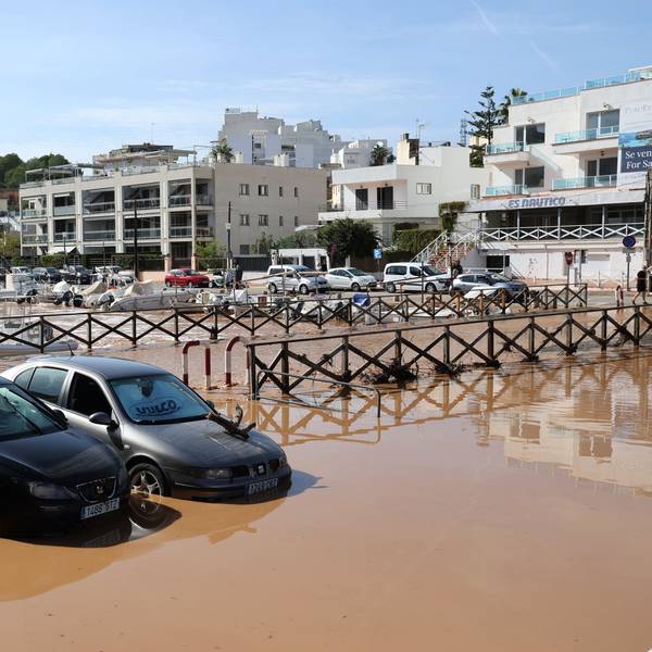 Mallorca: Überschwemmungen in Porto Cristo als Folge der starken Regenfälle. Auf der Baleareninsel hat es in der Nacht zu Montag (28. Oktober) heftig geregnet.