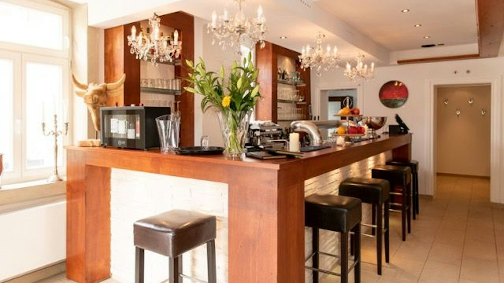 Die Theke am Eingang.