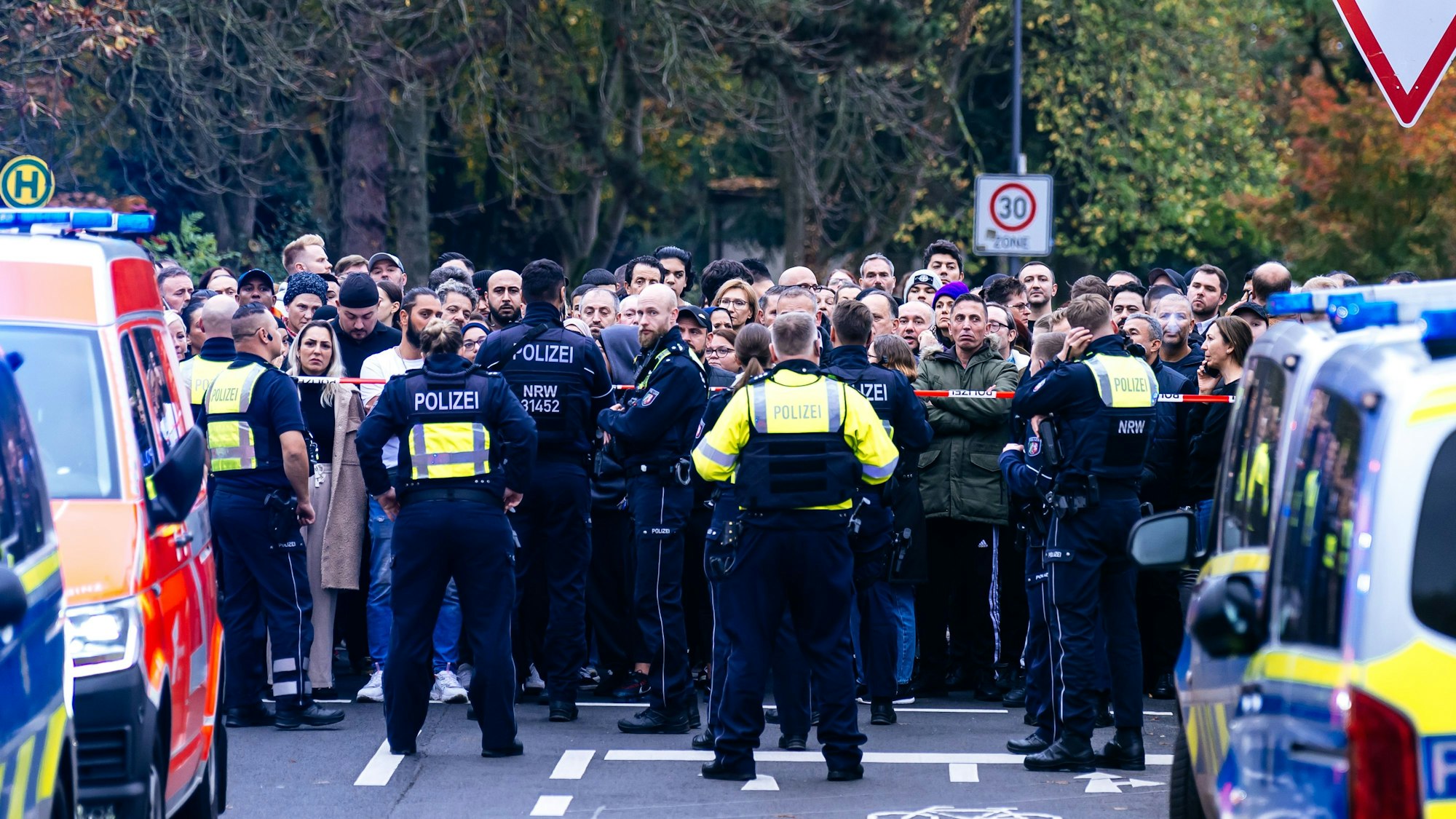 Amokalarm - Gesamtschule Holweide