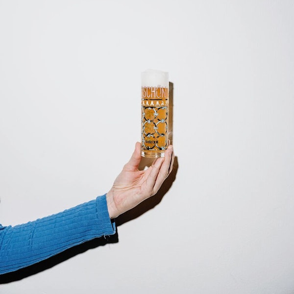 Das von Thea Kleinhemp gestaltete Kölschglas.