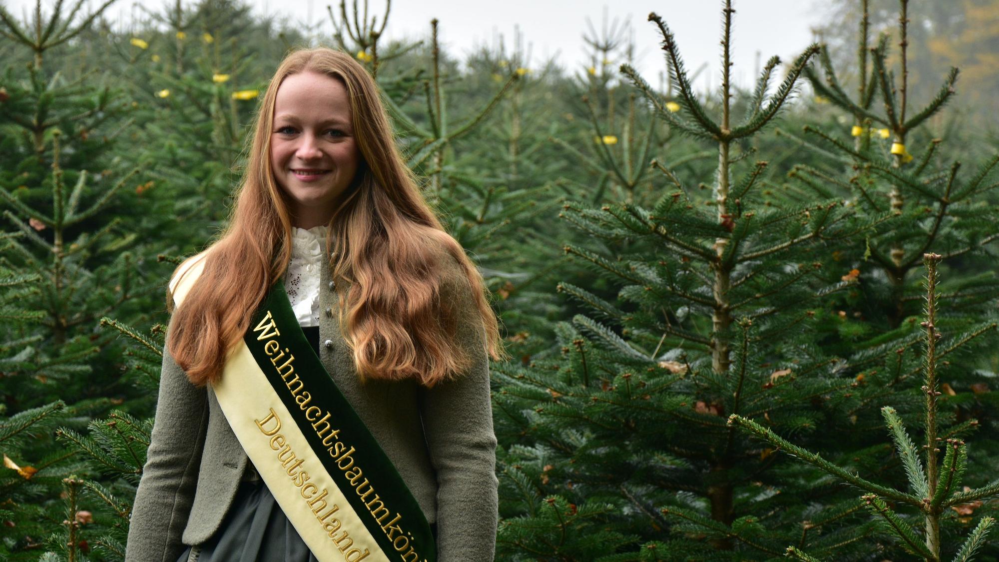 Sarah Neßhöve aus Much ist die Deutsche Weihnachtsbaumkönigin.