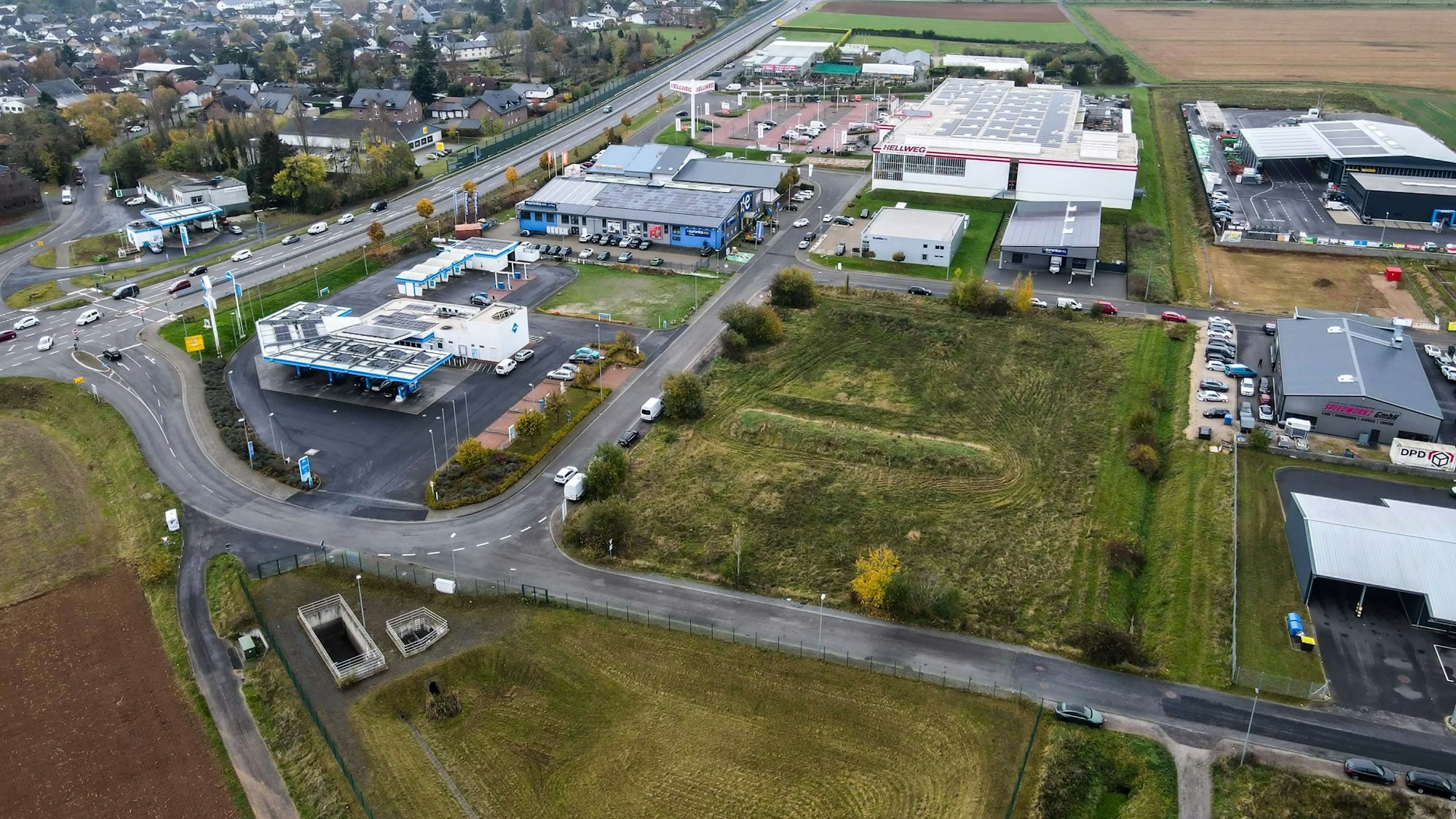 Das Luftbild zeigt das Gewerbegebiet in Mechernich-Kommern.