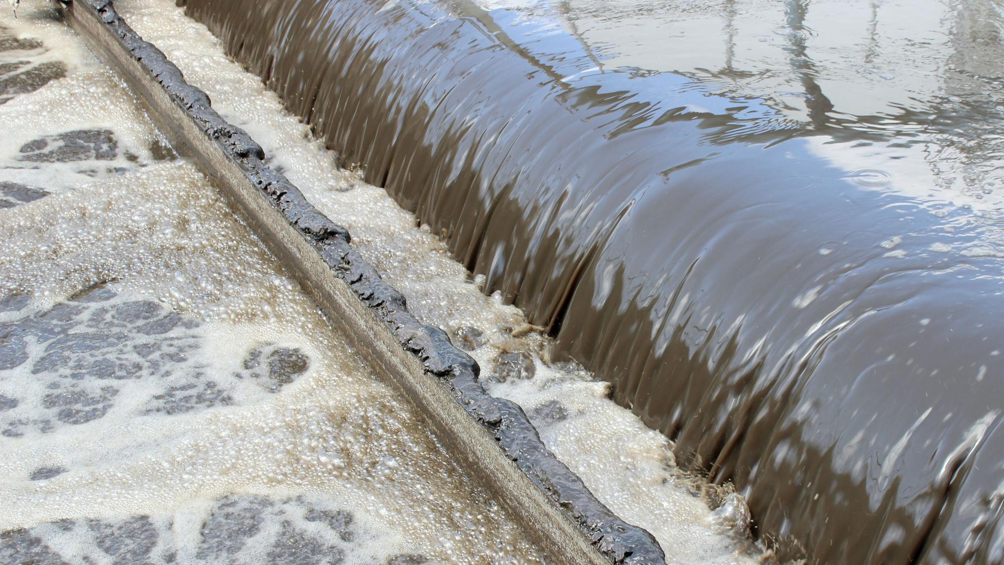 In Waldbröl sollen die Gebühren für die Entsorgung und die Aufbereitung von Schmutzwasser nach fünf Jahren 2026 erstmals wieder nach oben klettern.