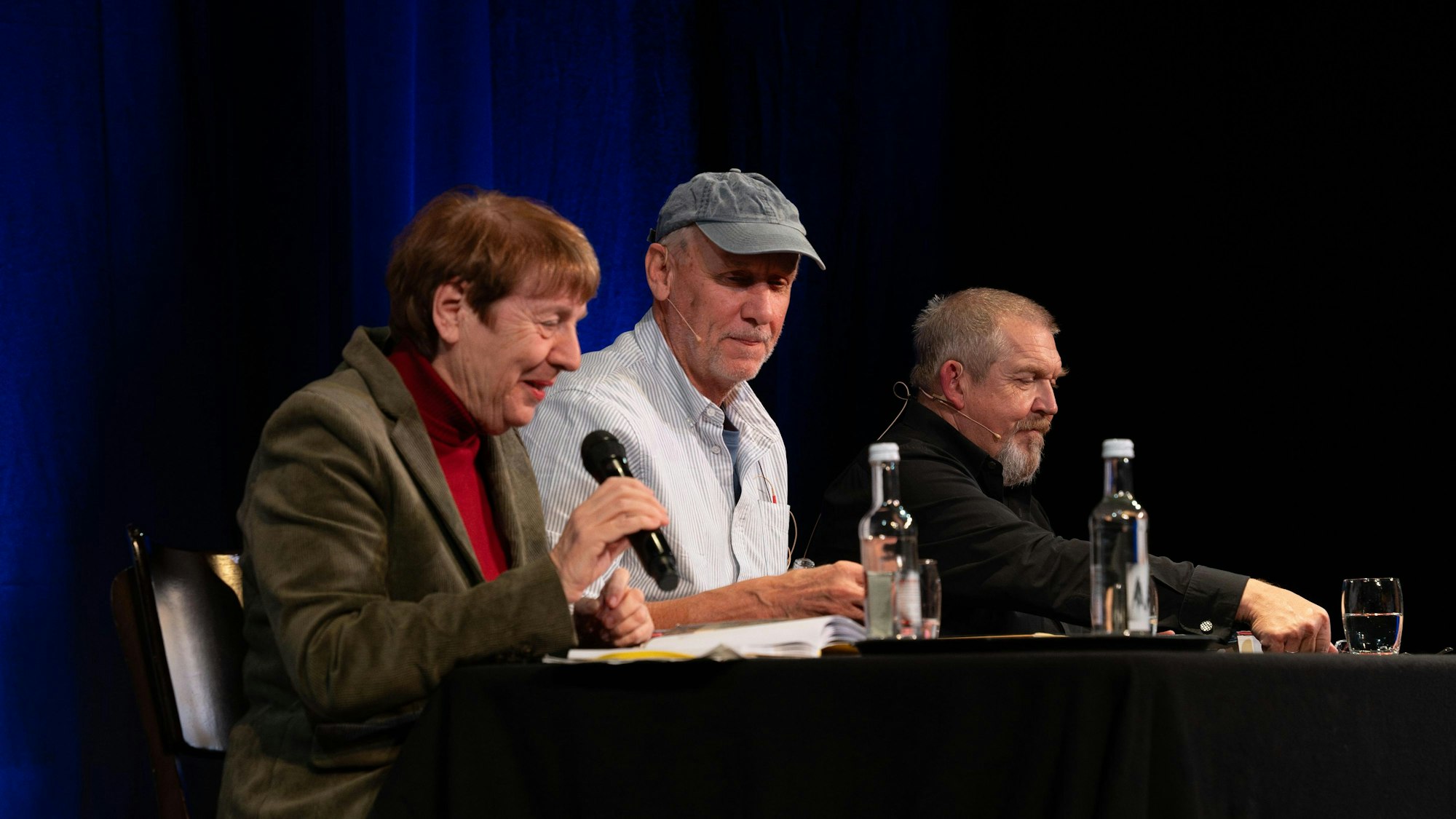 Margarete von Schwarzkopf, Håkan Nesser und Dietmar Bär lasen in der Volksbühne.