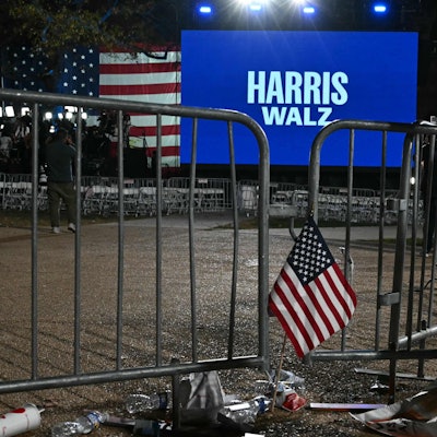 Die Anhänger von Kamala Harris haben die Wahlparty der Demokraten an der Howard University in Washington DC am 6. November 2024 früher verlassen als ursprünglich vorgesehen.