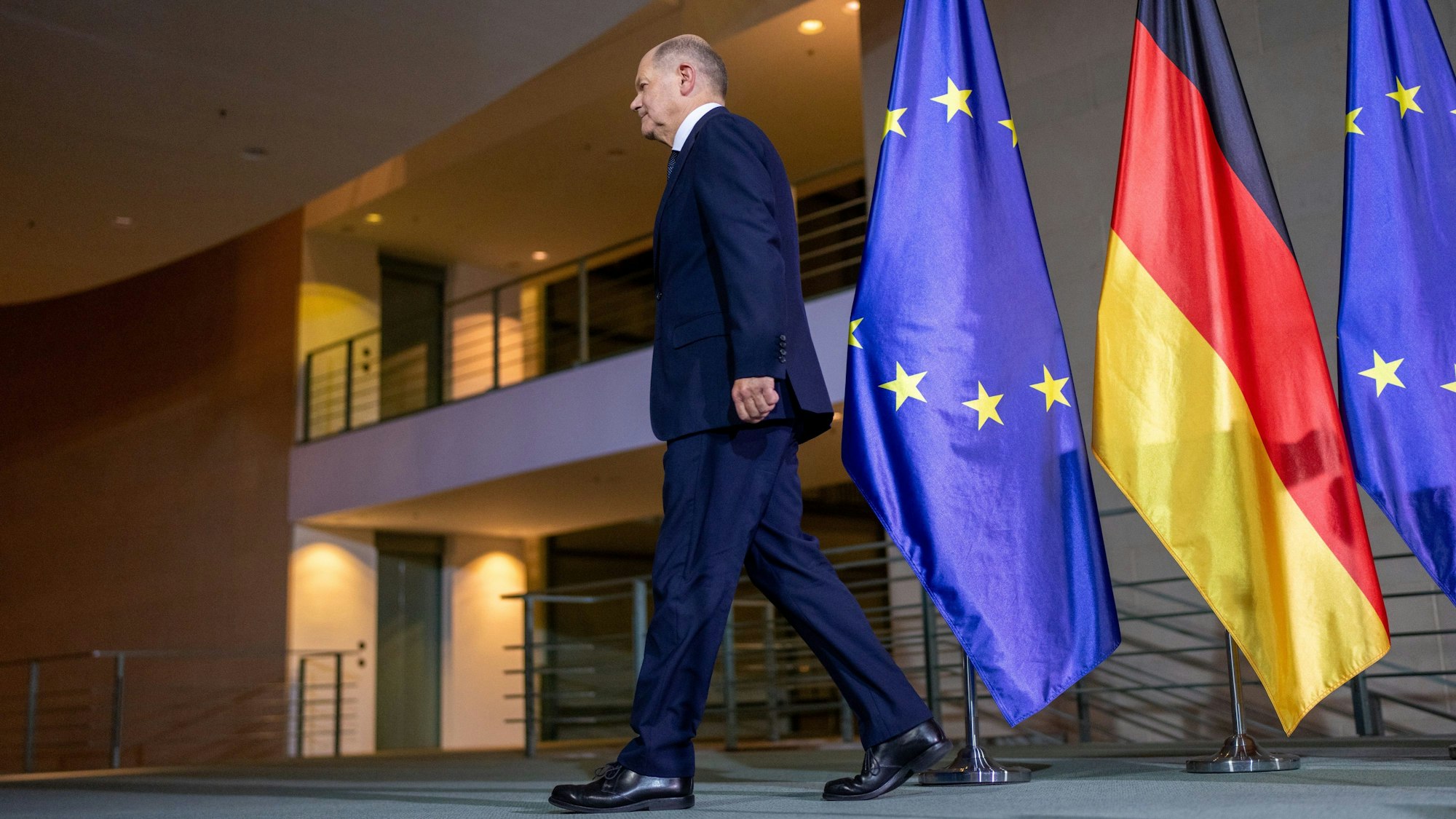 Bundeskanzler Olaf Scholz (SPD), spricht nach einem Krisentreffen des Koalitionsausschusses der Ampelkoalition.