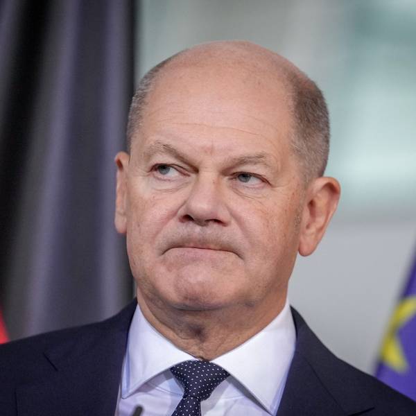Olaf Scholz bekommt für seine Neuwahlpläne harte Kritik zu hören. (Archivbild)