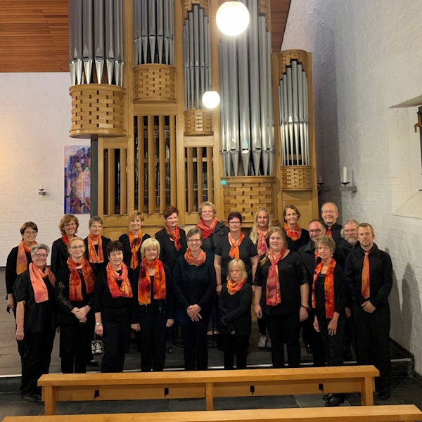 Der Chor in einer Kirche.