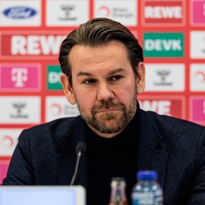 Thomas Kessler, Leiter der Lizenzspielerabteilung des 1. FC Köln, auf der Pressekonferenz vor dem Heimspiel gegen Greuther Fürth.