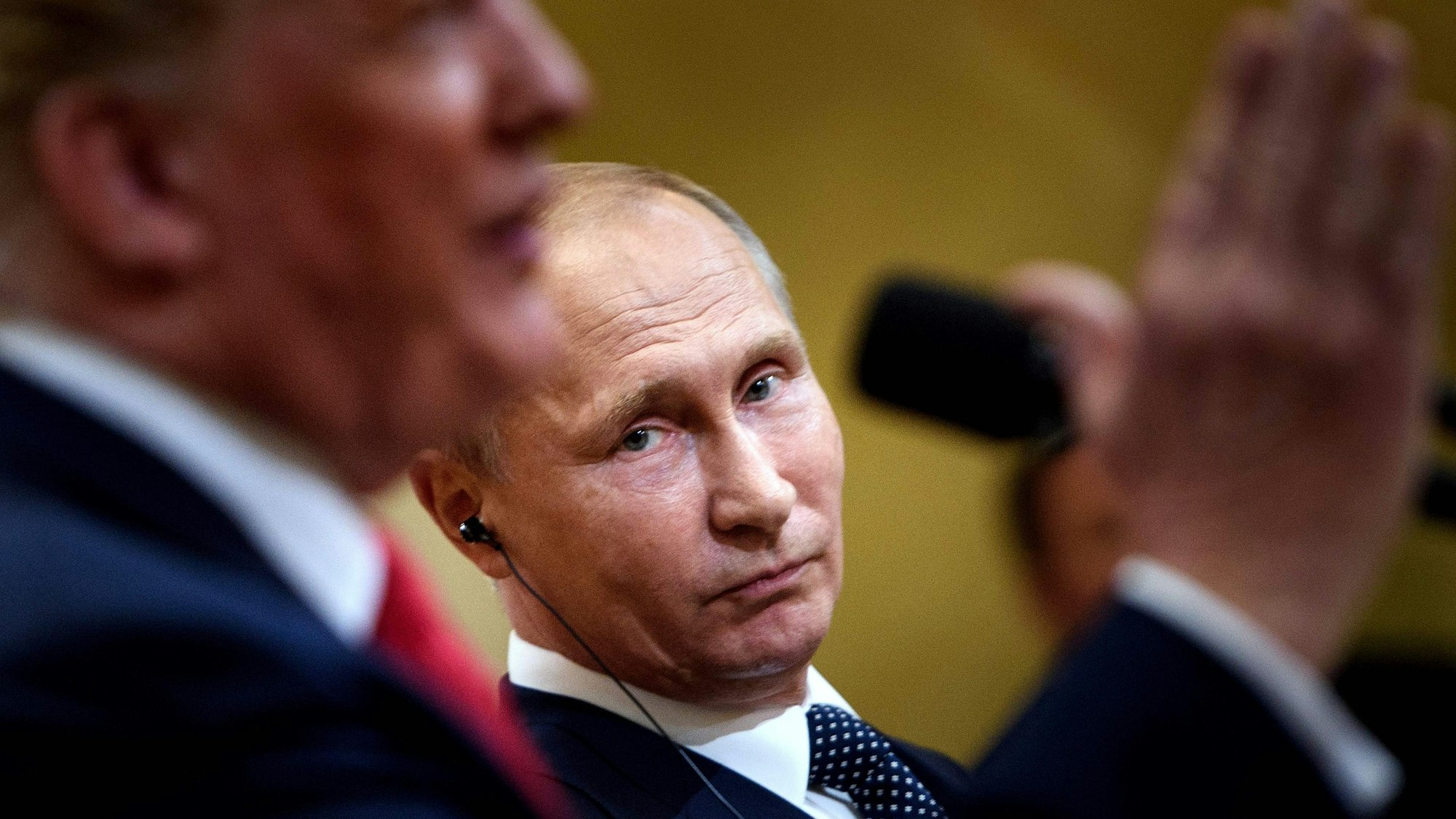 Kremlchef Wladimir Putin hat nach dem Wahlsieg von Donald Trump zunächst geschwiegen. Nun lobte der Kremlchef den Republikaner in höchsten Tönen. (Archivbild)