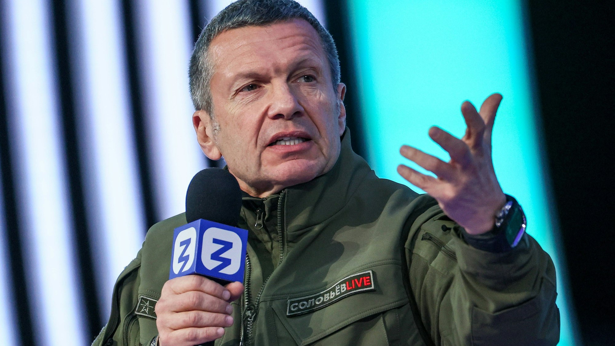 Wladimir Solowjow gehört zu den prominentesten Kreml-Propagandisten im russischen Staats-TV. (Archivbild)