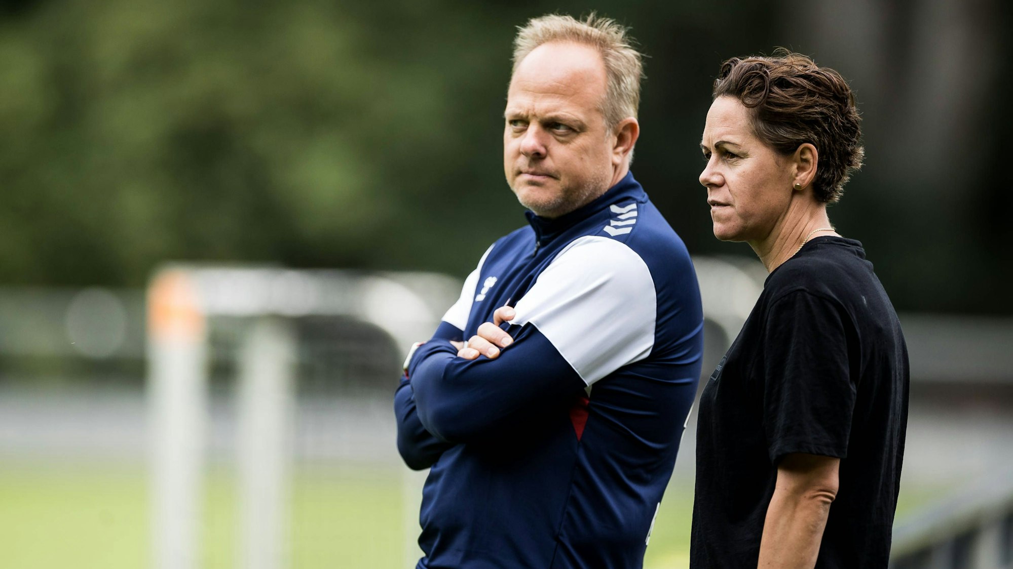 Daniel Weber Trainer 1. FC Koeln mit Nicole Bender-Rummler Abteilungsleiterin 1. FC Koeln Frauen