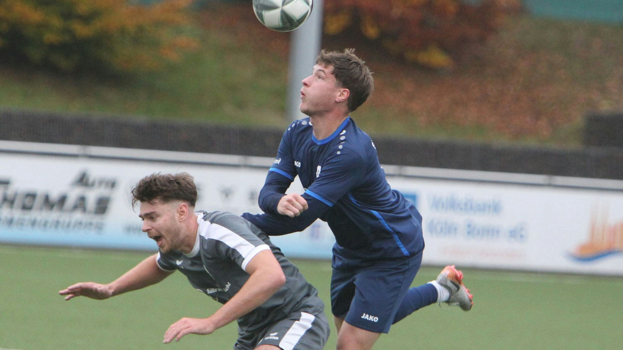 Nikolas Klosterhalfen (links) und der TuS gehen erneut leer aus.