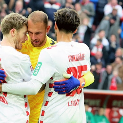 Ein Trio, das in dieser Saison schon viel Zeit auf der Auswechselbank verbringen musste: von links: Florian Kainz, Marvin Schwäbe und Max Finkgräfe.