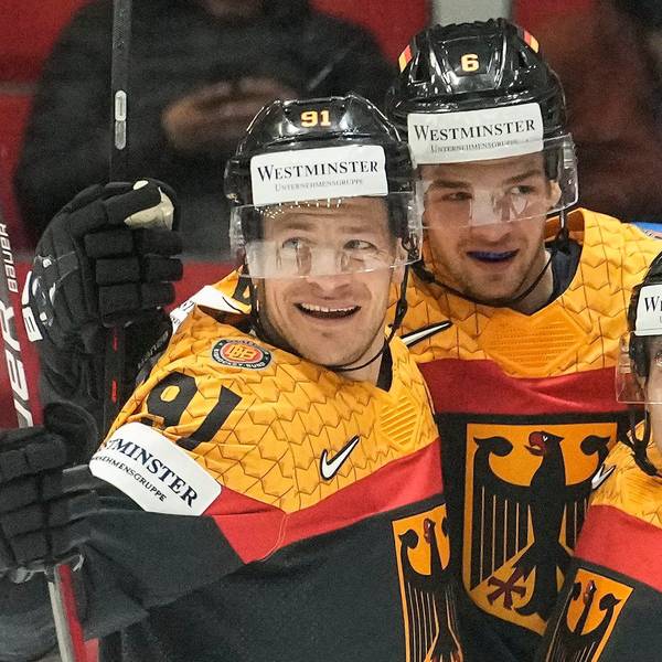 Möglicherweise nächste Saison auch im Club Teamkollegen: Haie-Kapitän Moritz Müller (links), wenn er weiter spielt und Alexander Ehl (rechts), wenn er nach Köln wechselt.