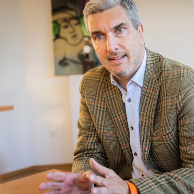 In unruhigen Zeiten müsse die soziale Infrastruktur unbedingt erhalten bleiben, so Markus Peters. Schon jetzt setzten die Verbände dafür teils erhebliche Eigenmittel ein.