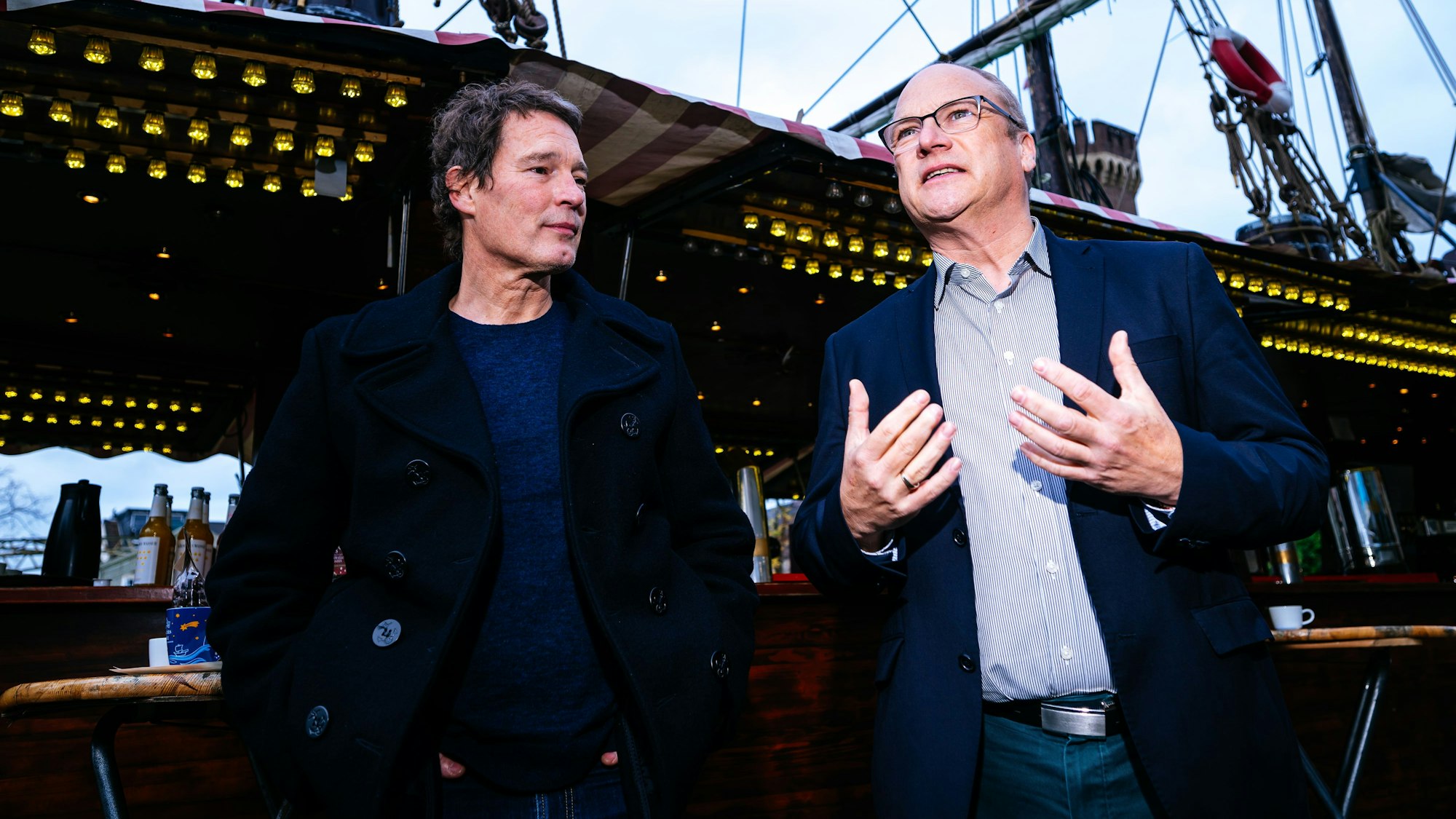 Edwin Kroll und Klaus Schopen erklären ihre Vision des Weihnachtsmarkt.