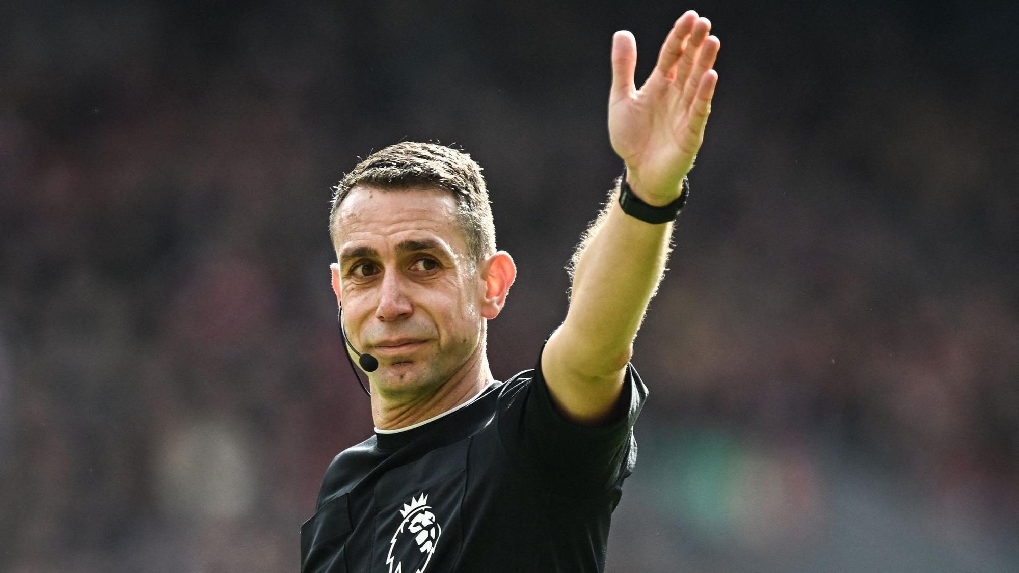 Der englische Schiedsrichter David Coote wurde suspendiert. (Archivbild)