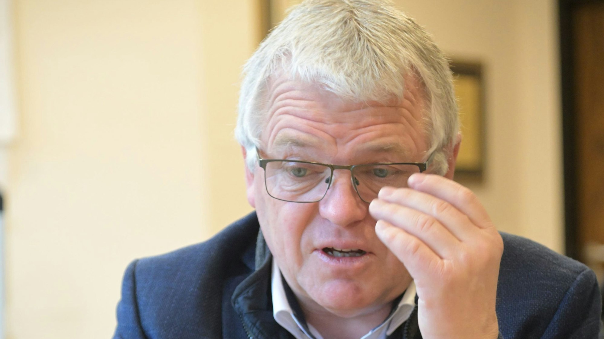 Das Foto zeigt den Kürtener Bürgermeister Willi Heider.