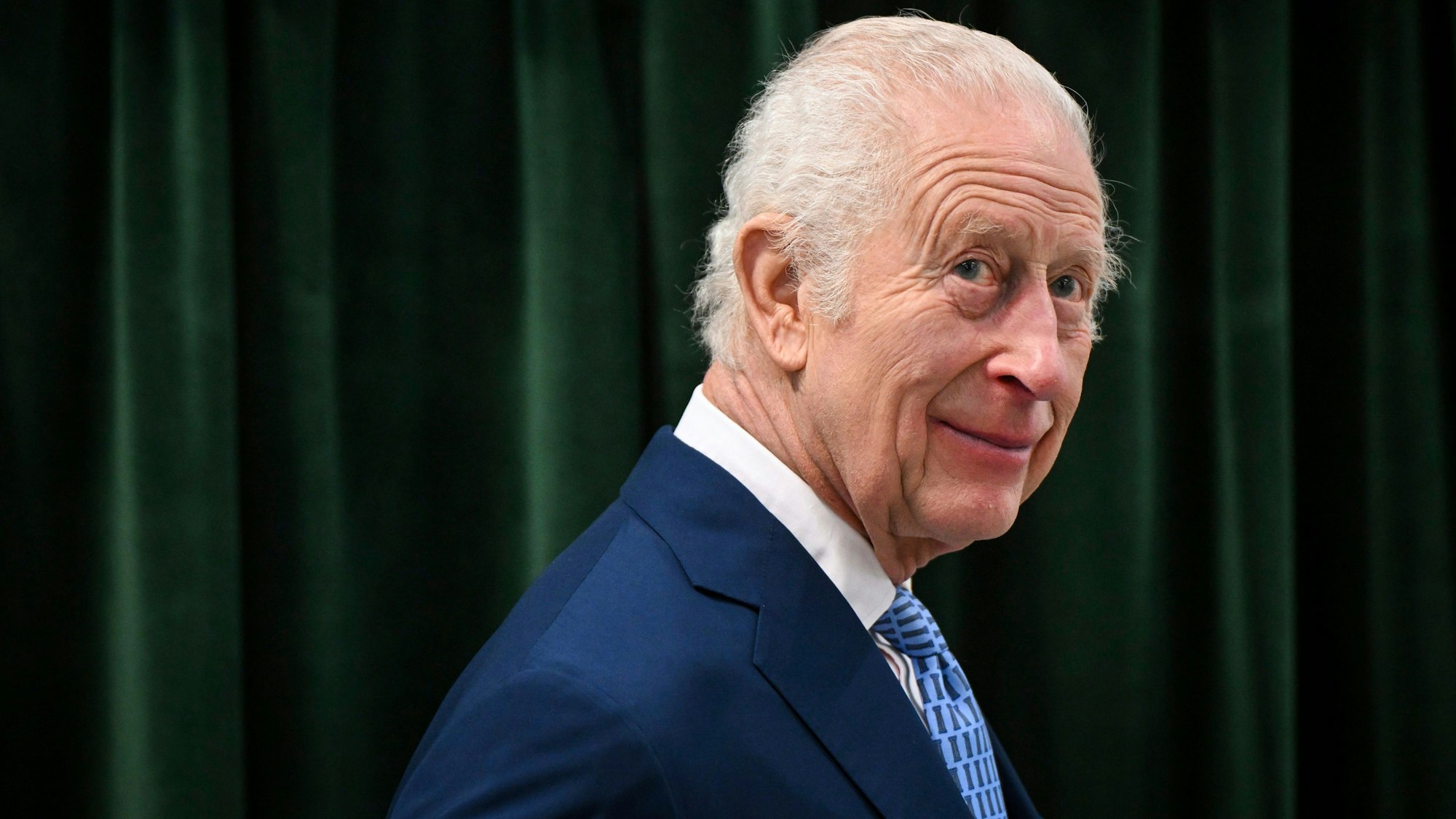 König Charles III. zeigte sich an seinem 76. Geburtstag im Südosten von London bei der Eröffnung des „Coronation Food Project“.