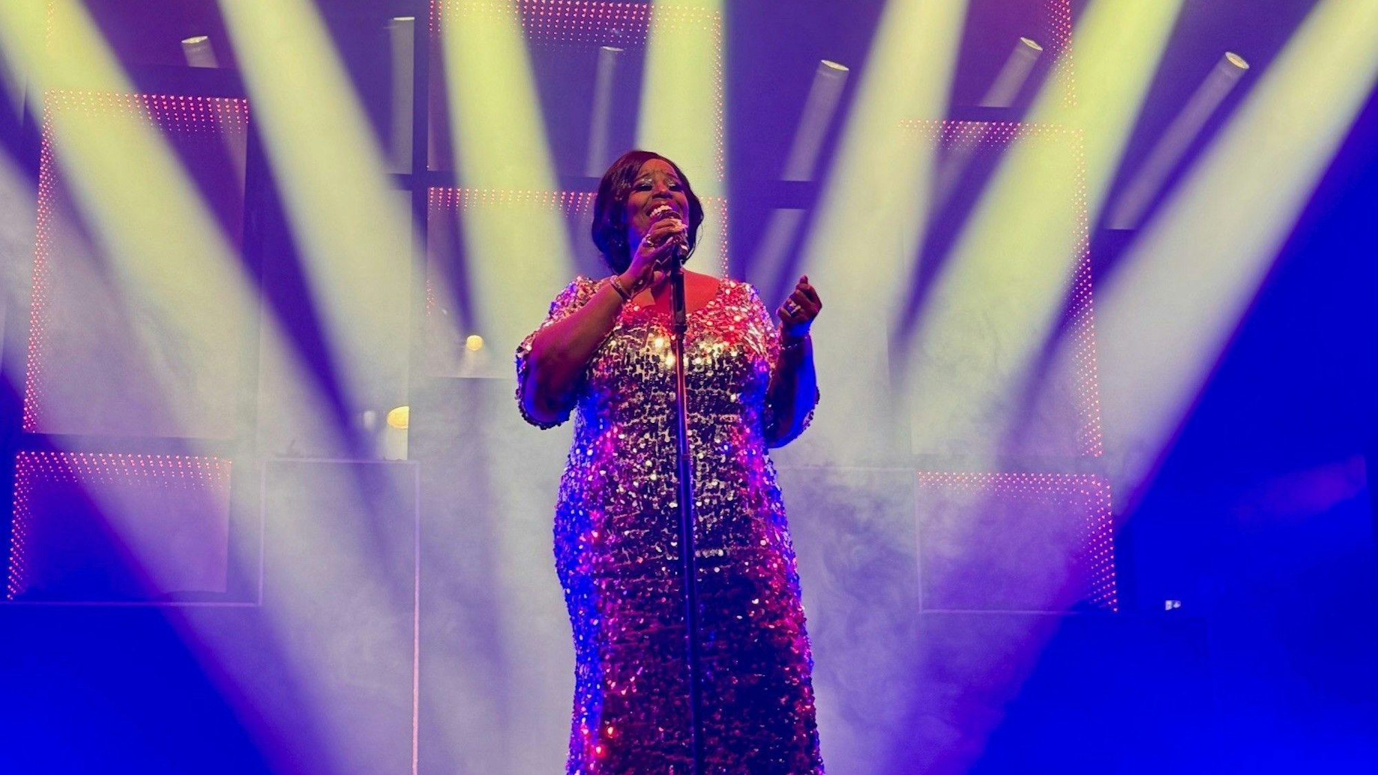 Bridget Fogle bei der Premiere im GOP Bonn .