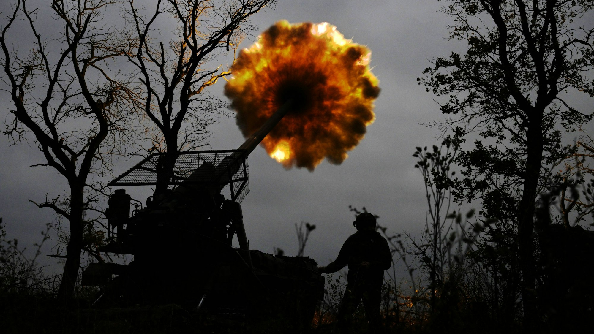 Die russische Armee erleidet in der Ukraine erneut enorme Verluste. Der Oktober sei der „tödlichste Monat“ seit Kriegsbeginn gewesen, heiß es. Soldaten schildern bei Telegram den Horror an der Front. (Archivbild)