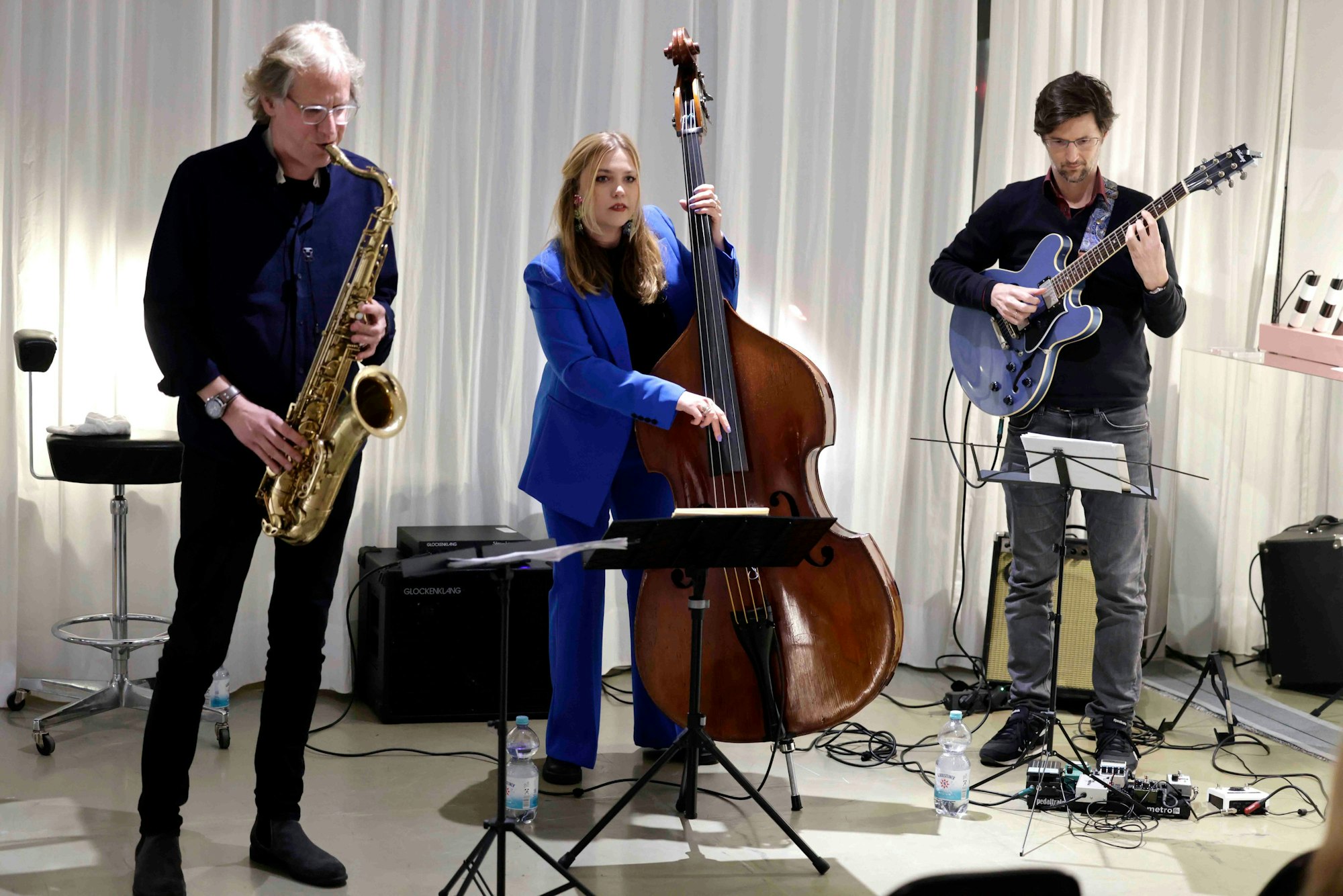 Das Caris Hermes Trio.