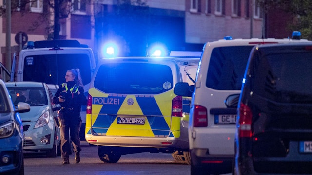 Die Polizei ermittelt nach einem Verkehrsunfall (Symbolfoto)