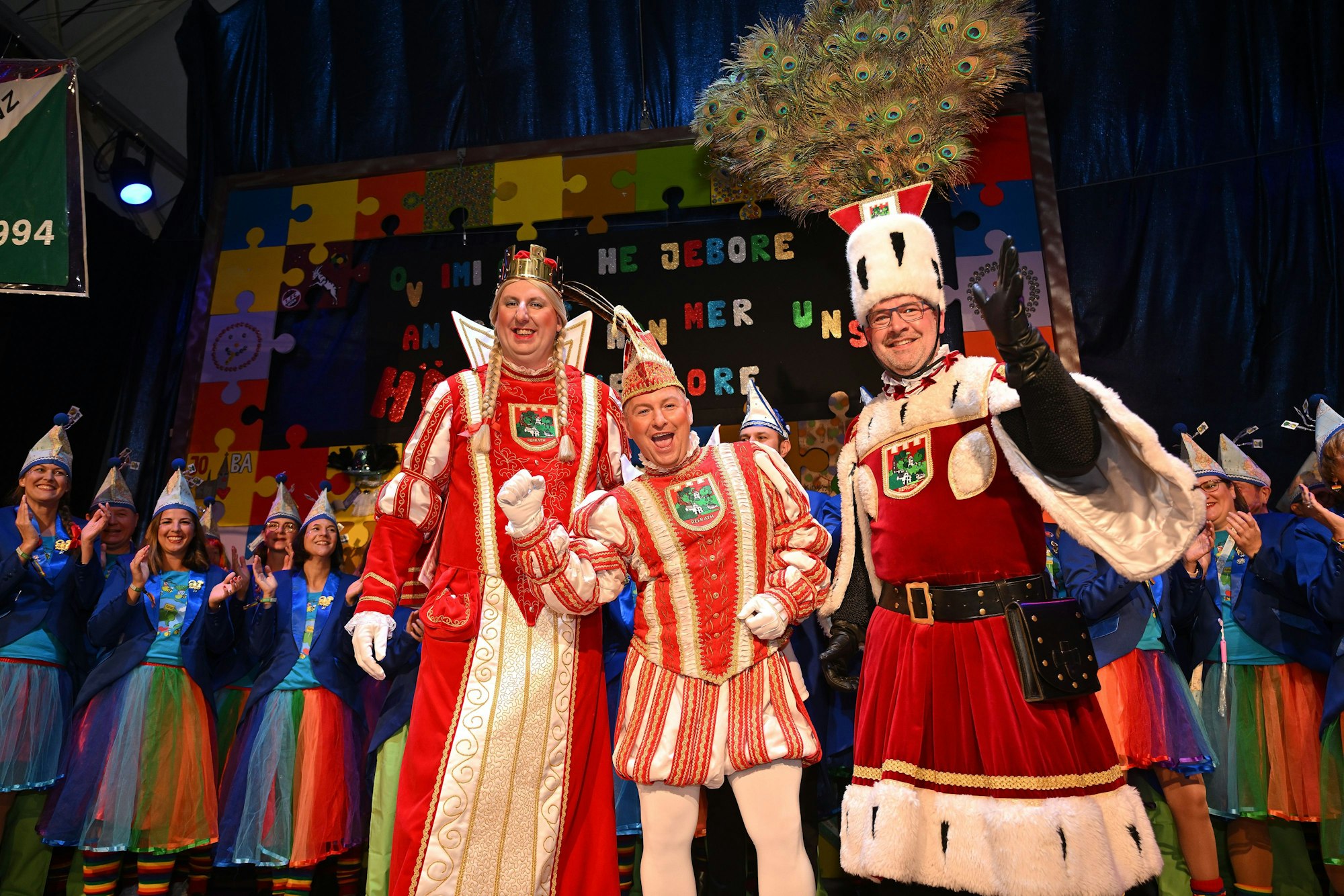 Das Foto zeigt das Refrather Dreigestirn 2024/2025