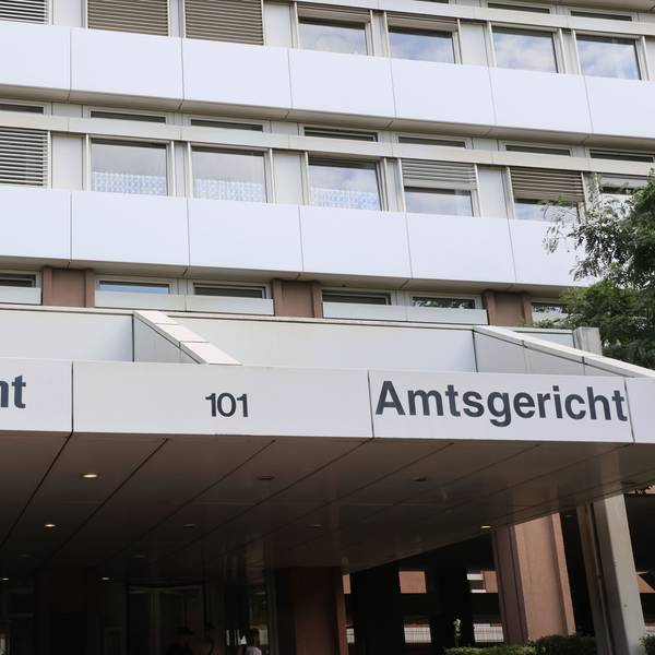 Außenansicht des Kölner Justizgebäudes.