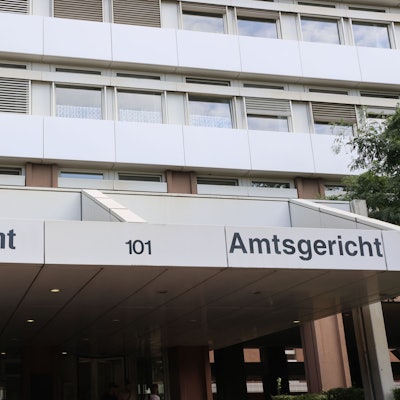 Außenansicht des Kölner Justizgebäudes.