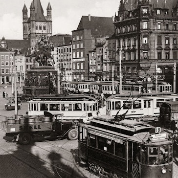 Blick auf den Kölner Heumarkt in den 1920er-Jahren.
