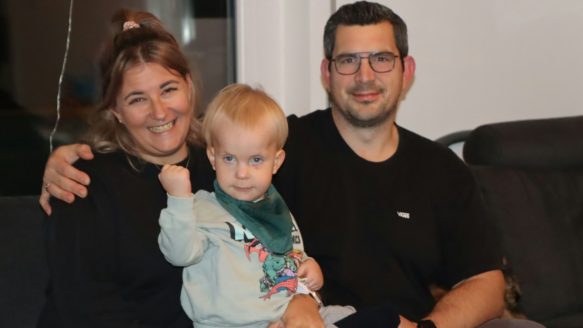 Hanna und Roman Koch mit ihrem Sohn Richard.