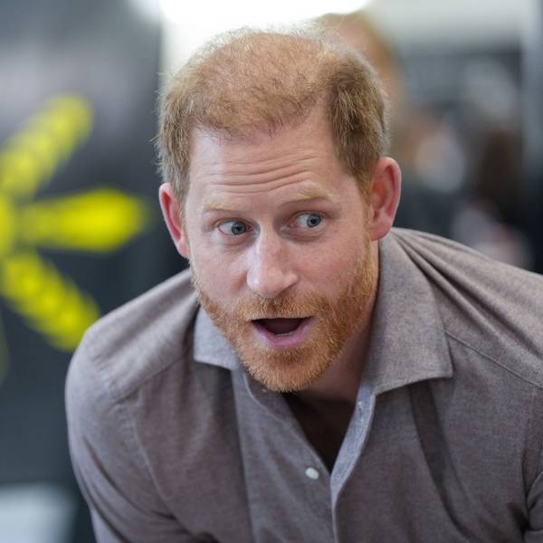 Prinz Harry, der Herzog von Sussex, spricht mit Schülern der Shaughnessy Elementary School während einer Veranstaltung zum Start des Schulprogramms der Invictus Games in Vancouver.