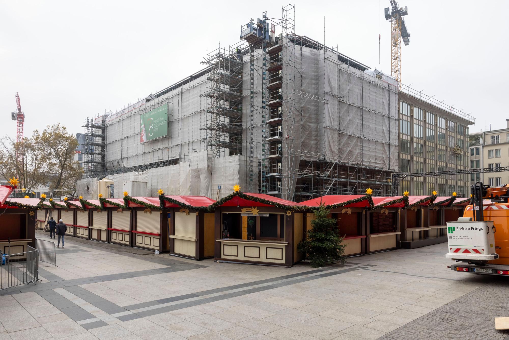 Eingehaust: Die Arbeiten gehen weiter.