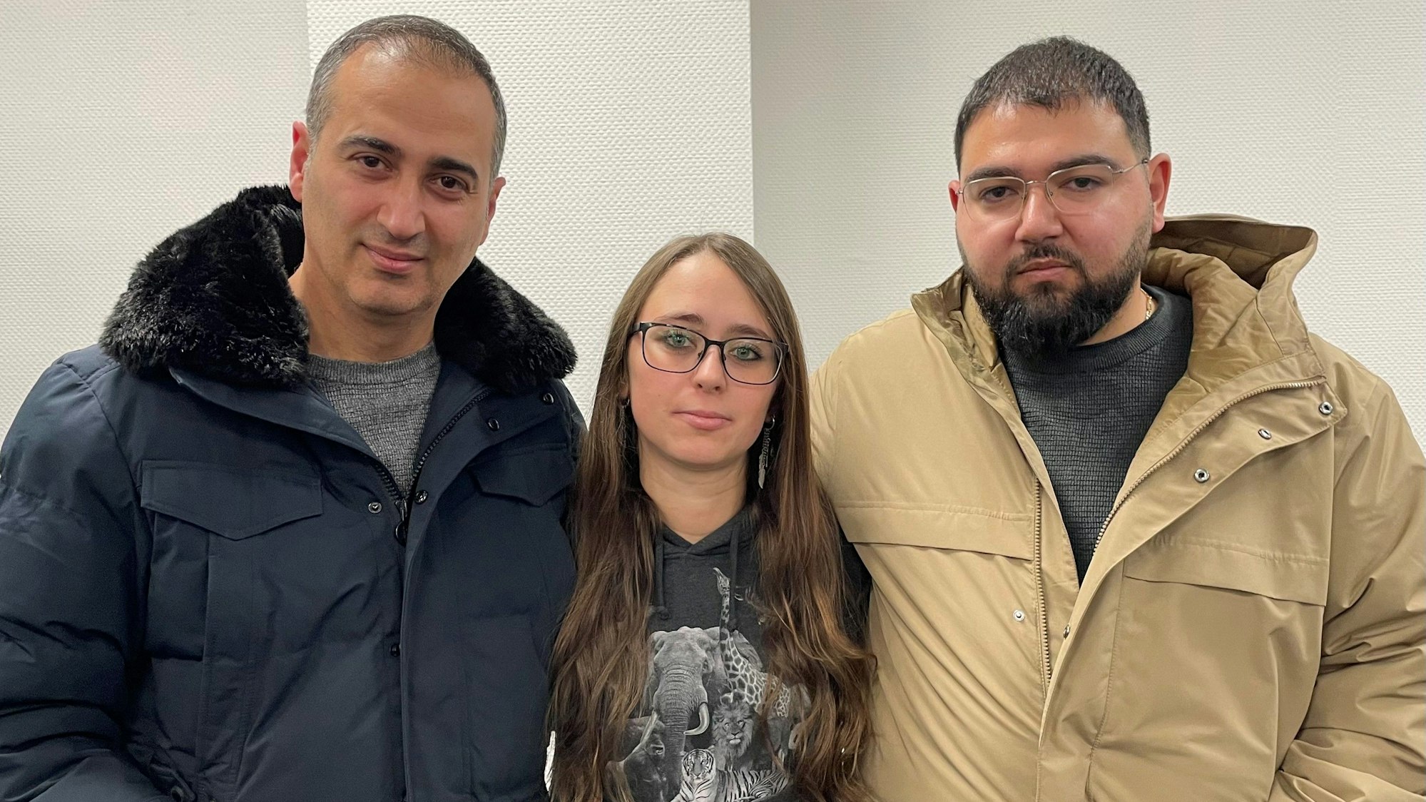 Die Ford-Mitarbeiter (v.l.) Atilla Ber, Desiree Merkens und Hikmet Karacay.