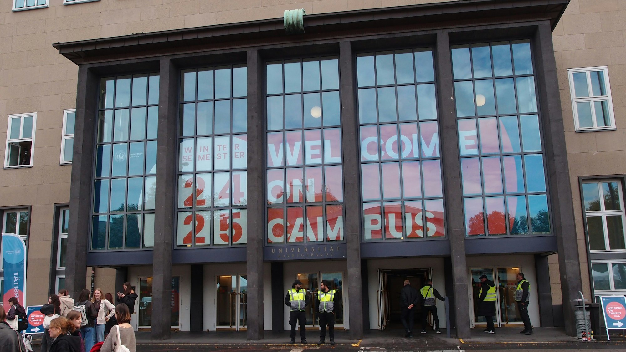 Das Hauptgebäude der Uni Köln.