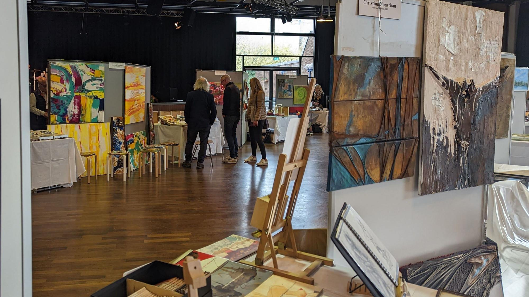 Auf dem Kunstmarkt von ChorweilerArt gibt es viele interessante Künstler zu entdecken.