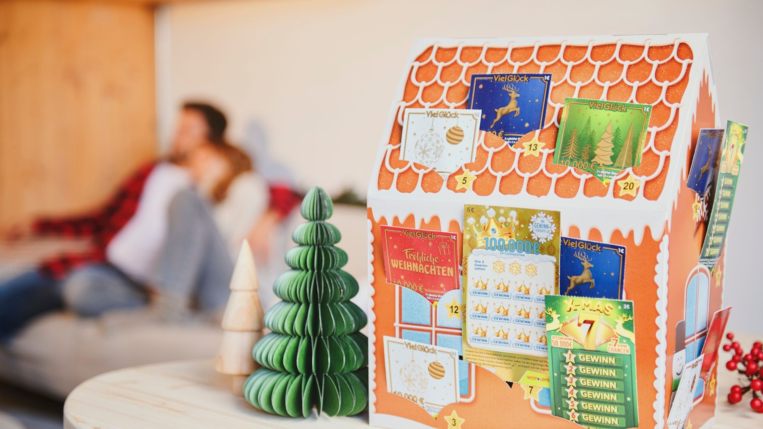 Mit dem Rubbel-Adventskalender wartet jeden Tag ein spannendes Rubbellos und die Chance auf einen Gewinn.