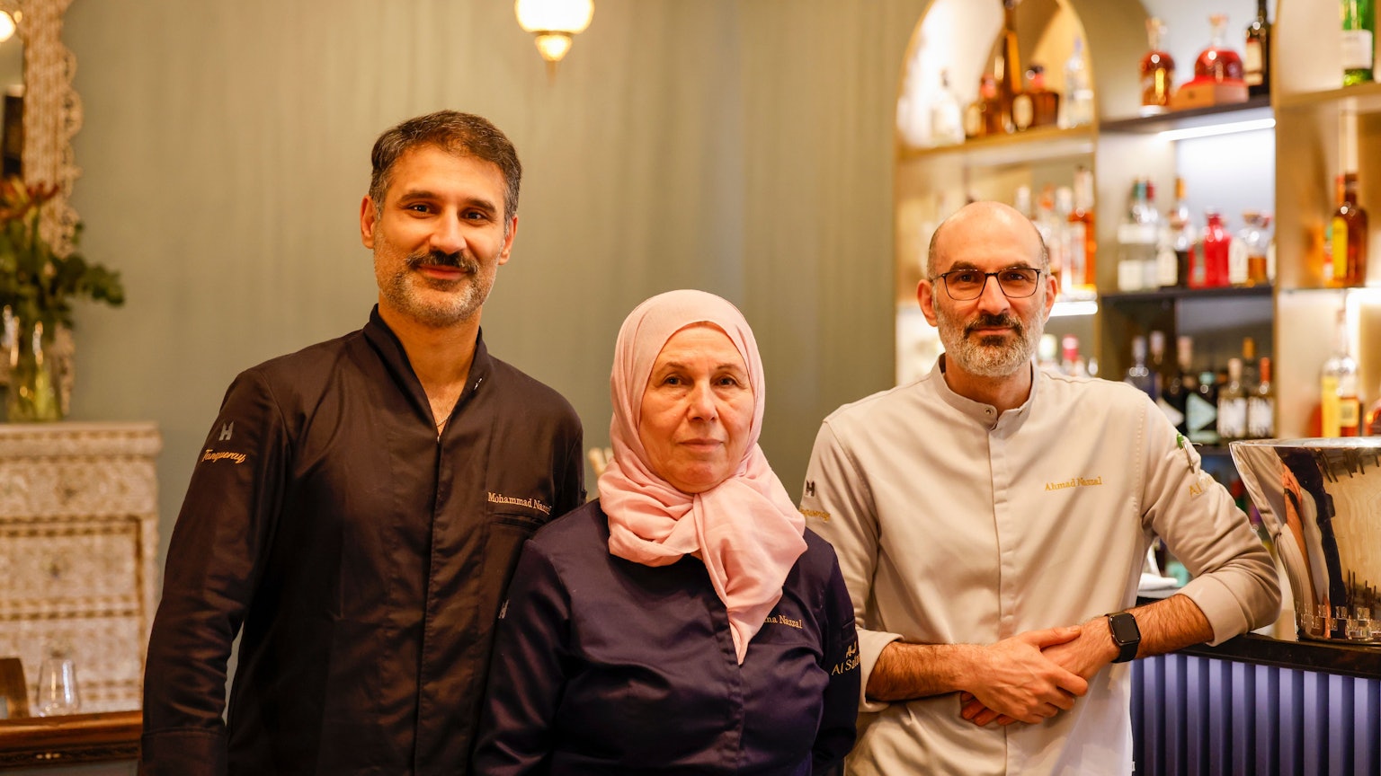 Mohammad Nazzal (links) mit Mutter Muna und Bruder Ahmad.