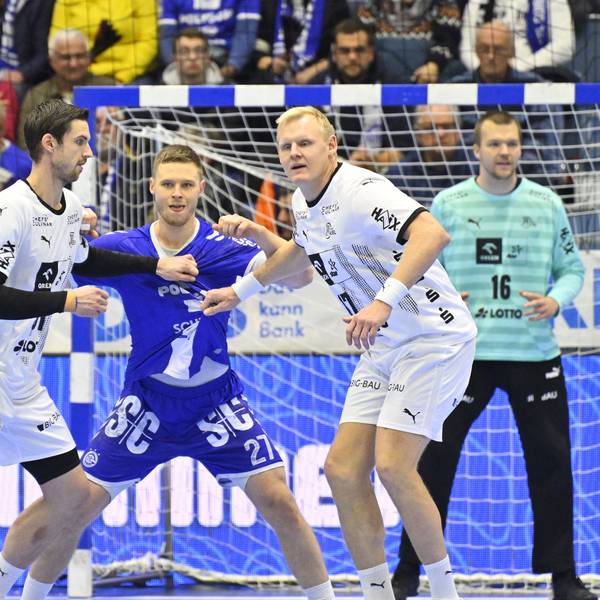 VfL-Spieler Kristjan Horzen in einer Spielsituation.