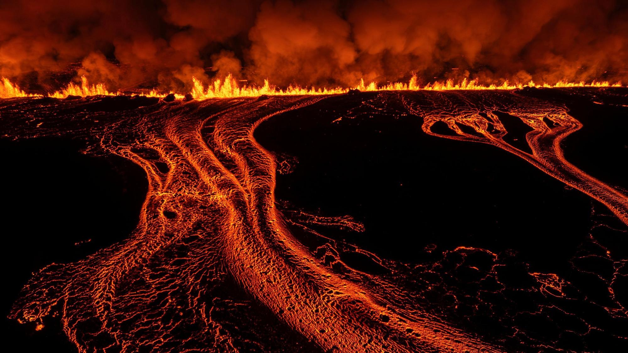 Auf der Halbinsel Reykjanes in Island ist wieder ein Vulkan ausgebrochen.