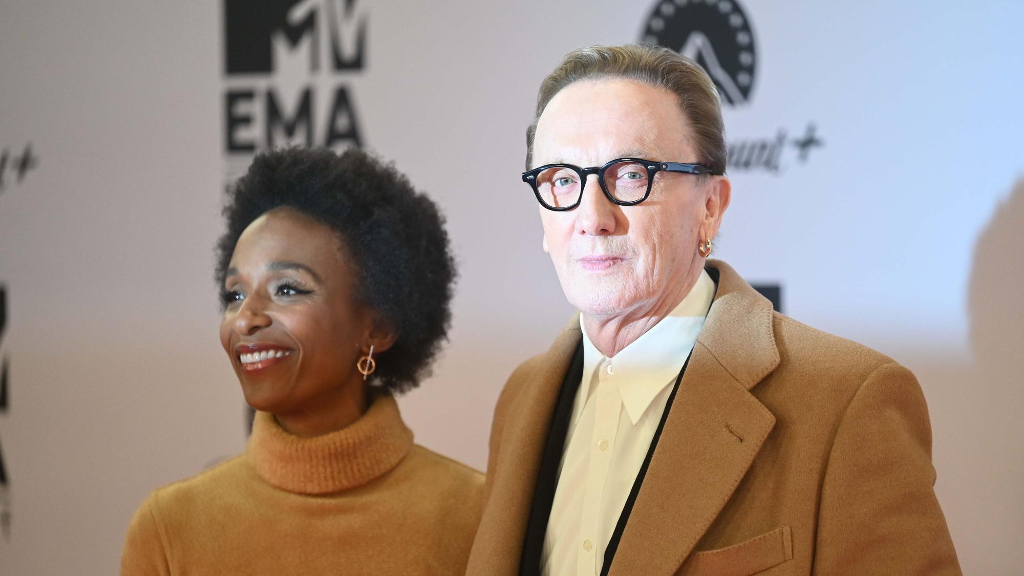 Lindiwe Suttle und Marius Müller-Westernhagen kommen zur Vergabe der MTV Europe Music Awards im PSD Bank Dome.
