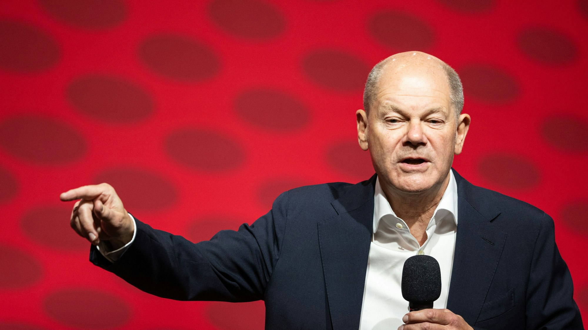 Bundeskanzler Olaf Scholz (SPD) spricht auf dem 19. DEMO-Kommunalkongress.