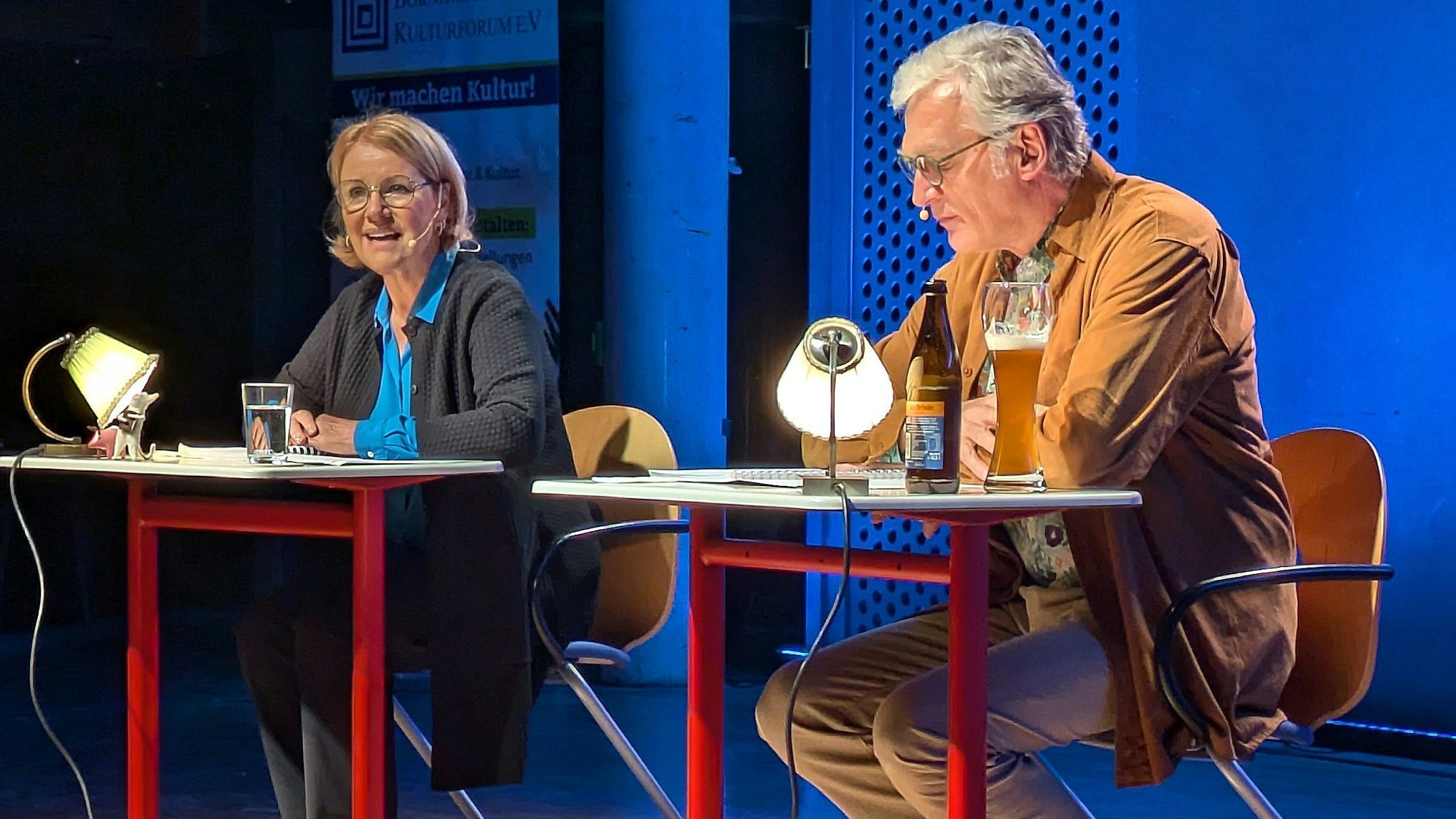 Auf Einladung des Bornheimer Kulturforums lasen Mariele Millowitsch und Walter Sittler im AvH aus dem Roman "Alte Liebe".