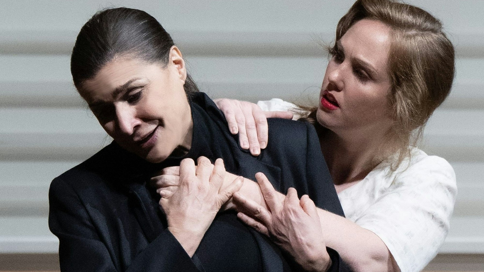 Die Sängerinnen Cecilia Bartoli und Mélissa Petit in "Orfeo ed Euridice" von Christoph Willibald Gluck.
