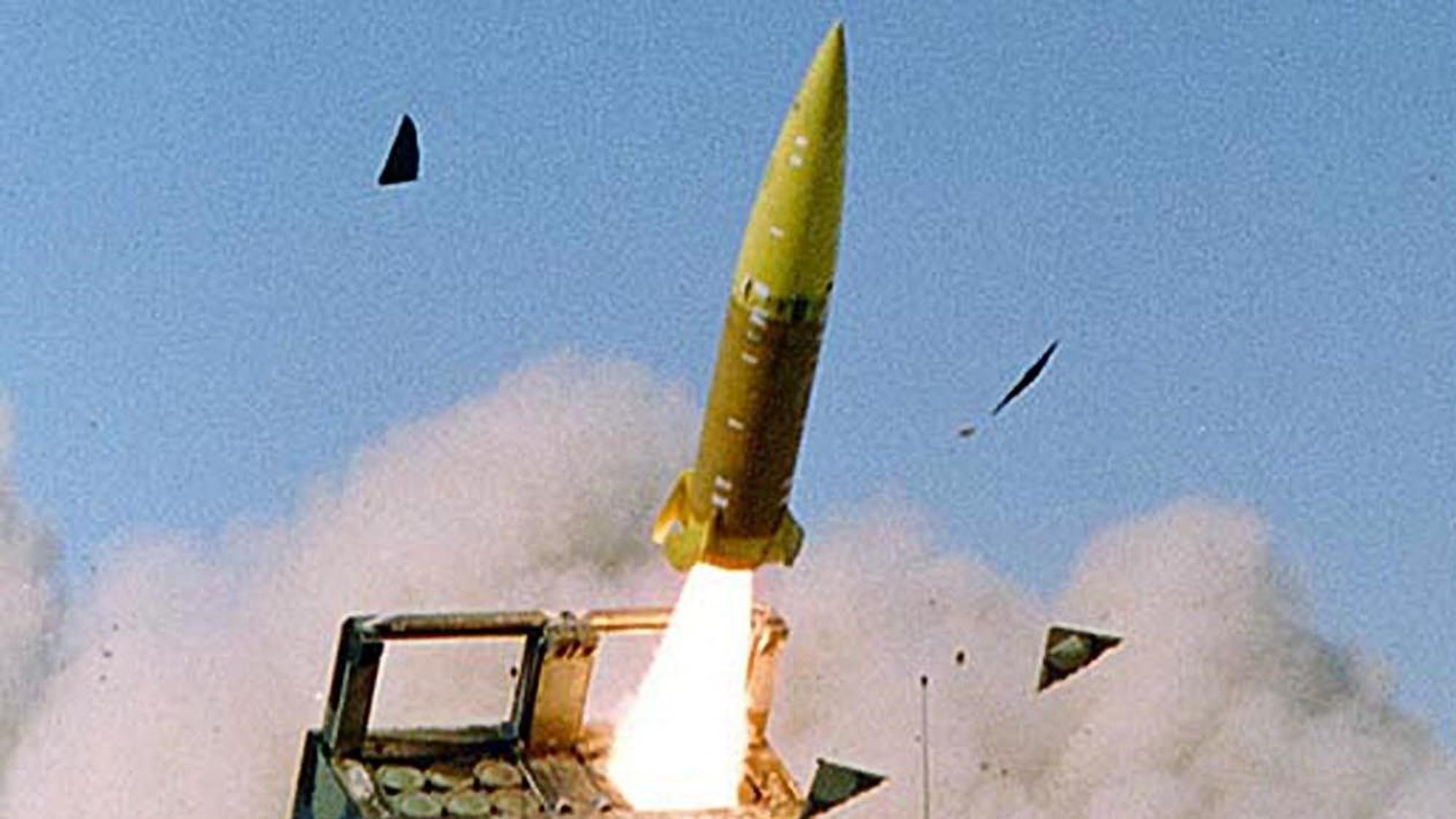 Die Kurzstreckenrakete ATACMS wird bei einer Übung der US-Armee abgefeuert. Die Ukraine soll sie erneut eingesetzt haben. (Archivbild)