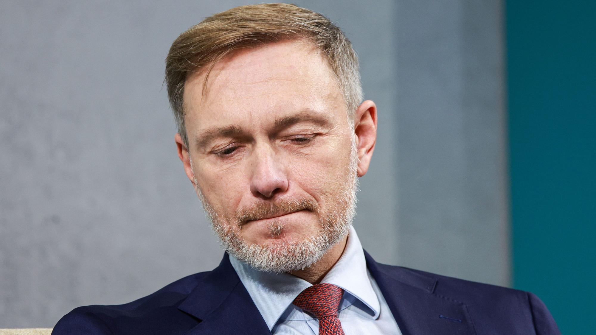 Christian Lindner (FDP), ehemaliger Bundesminister der Finanzen und FDP-Bundesparteivorsitzender, steht wegen eines Papiers unter Druck.